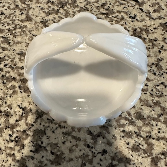 Westmoreland pansy milk glass basket GUC - Picture 2 of 5